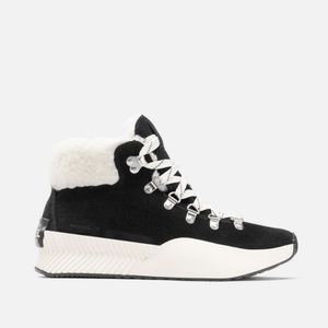 WOMEN'S OUT N ABOUT III CONQUEST BOOT black and white Size 9 New